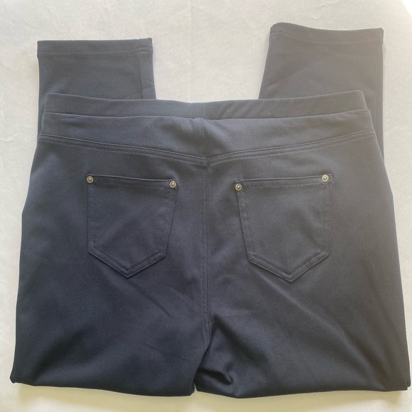 Plus Size Pant - Picture 2 of 3